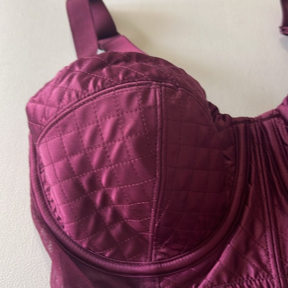 Victoria’s Secret Very Sexy Lined Balconet Burgundy Bra Women’s Size 32DD - Picture 5 of 9